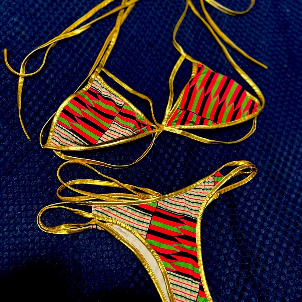 Stripe multi color gold trim baiting suit